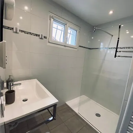 Appartement Moderne et Parking Privé Toul Extérieur photo