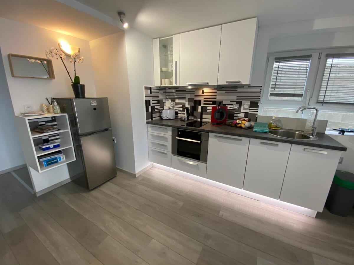 Entier Avec Parking Prive Au Calme Cosy A Etage Avec Balcon Toul