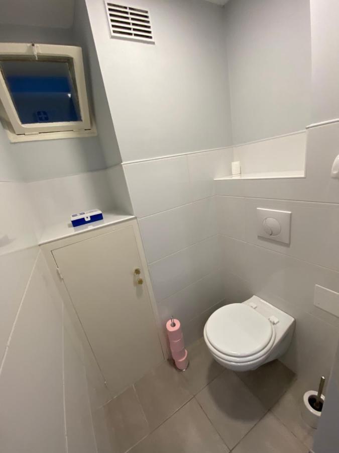 Apartment Entier Avec Parking Prive Au Calme Cosy A Etage Avec Balcon Toul