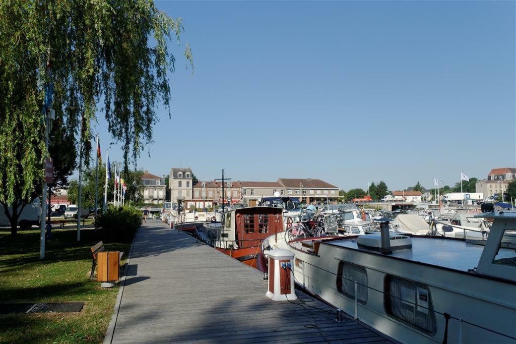 Entier Avec Parking Prive Au Calme Cosy A Etage Avec Balcon